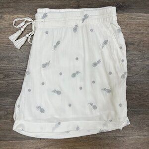 Old Navy White Pineapple Lounge Shorts